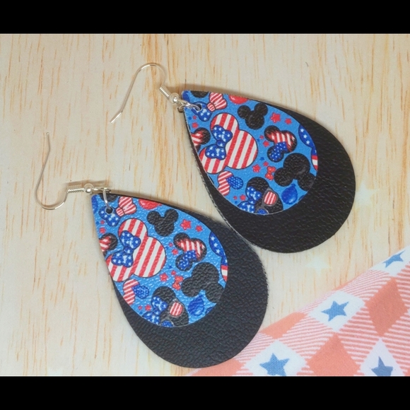3/$20 Patriotic Mouse Vegan Leather Earrings - Picture 2 of 3